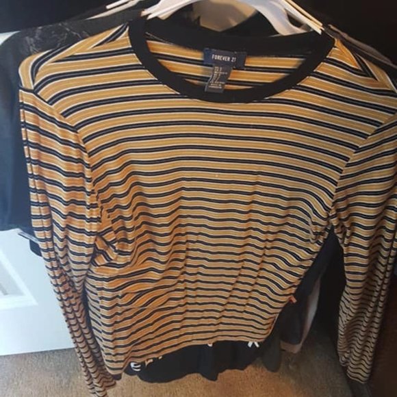 Forever 21 Tops - Forever 21 Black and Orange Striped Long Sleeve 🌻